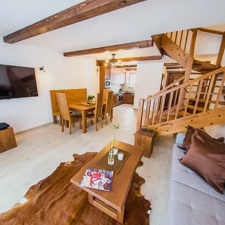 188 Apartman Bílá